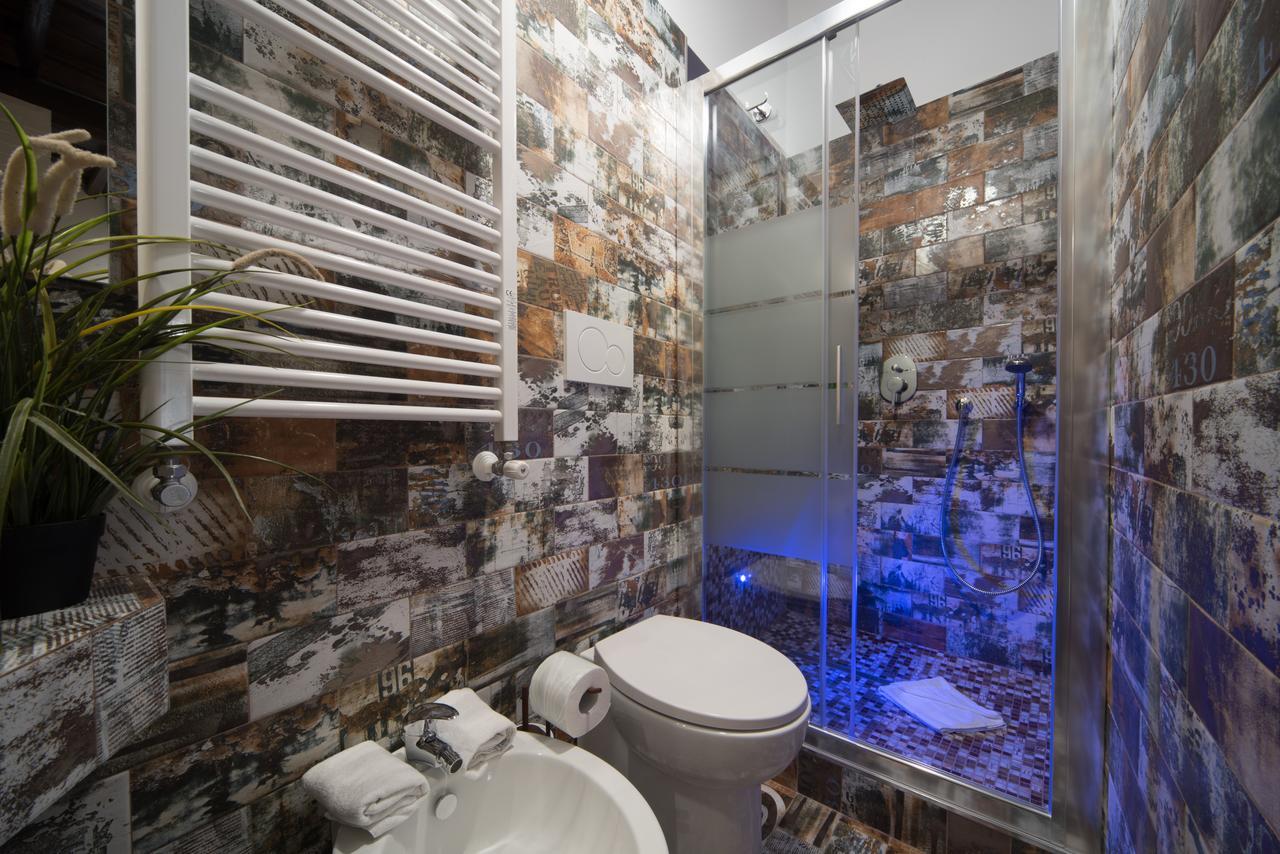 Starhome Navona * Rom